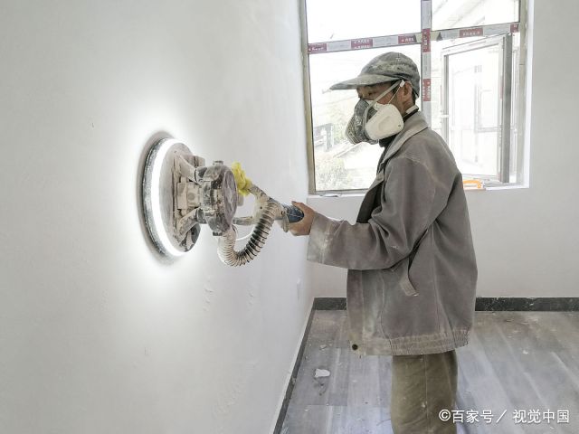 实拍瓷粉打磨工,一天工作十多个小时,与粉尘时刻相伴工资却不高